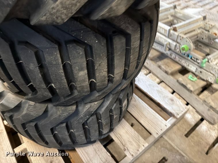 image for item FK0090 (4) Outrigger 33x15.5-16.5 tires and wheels