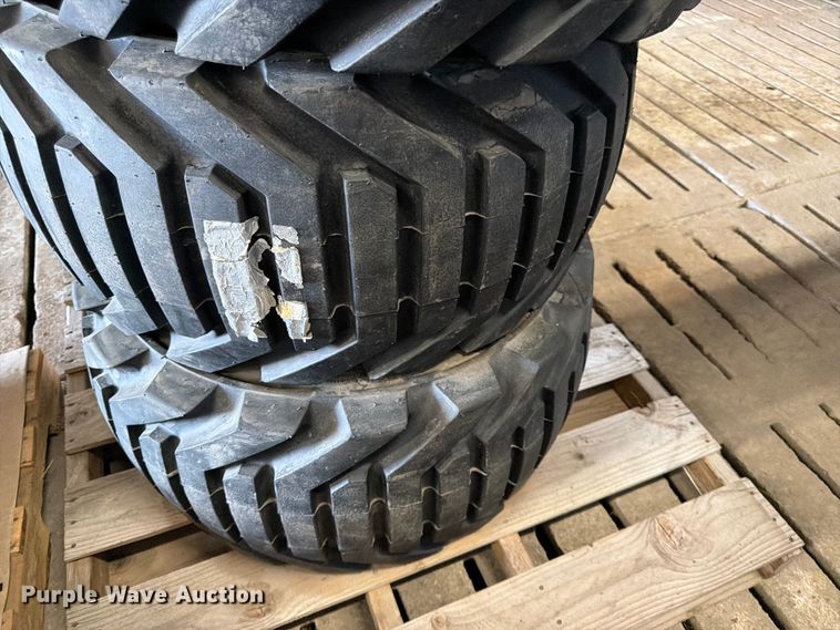 image for item FK0090 (4) Outrigger 33x15.5-16.5 tires and wheels