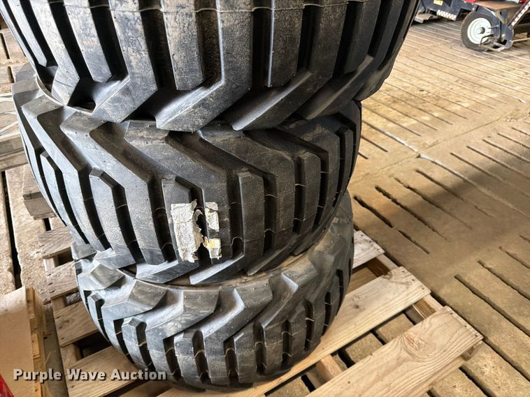 image for item FK0090 (4) Outrigger 33x15.5-16.5 tires and wheels