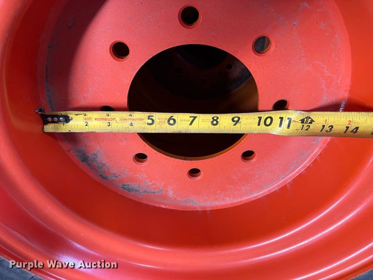 image for item FK0090 (4) Outrigger 33x15.5-16.5 tires and wheels