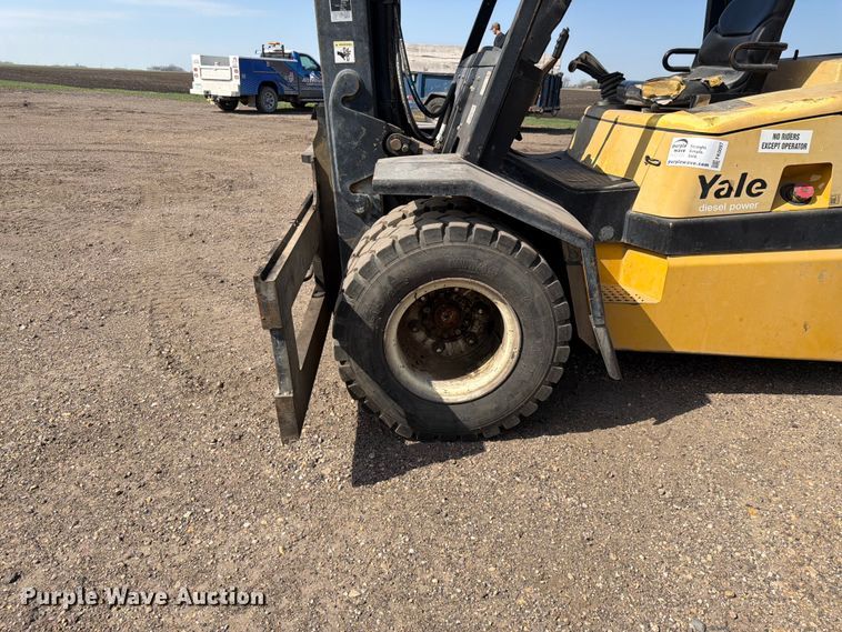 image for item FK0097 Yale GDP11MJNPBV105 forklift