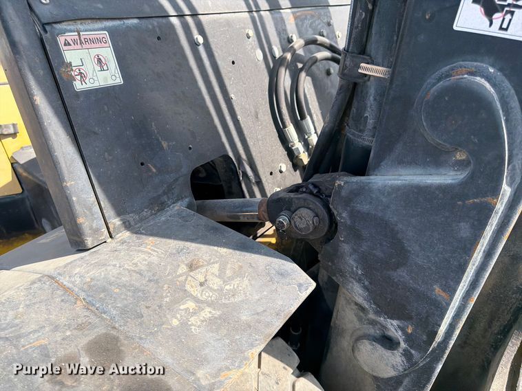 image for item FK0097 Yale GDP11MJNPBV105 forklift