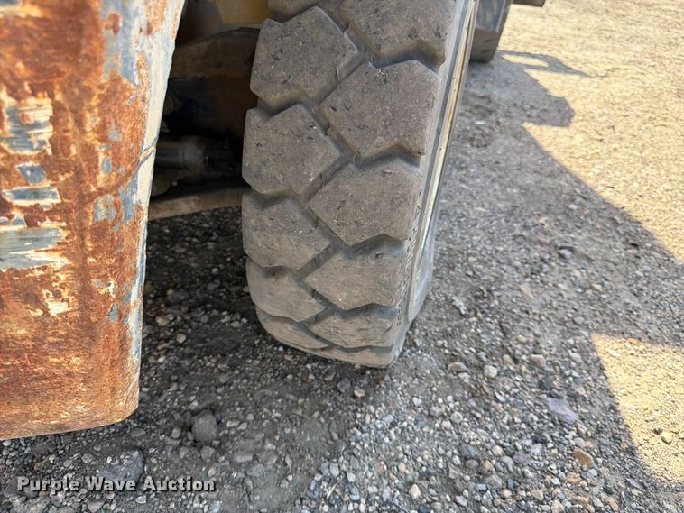 image for item FK0097 Yale GDP11MJNPBV105 forklift
