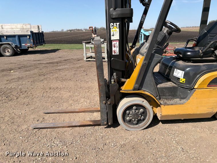 image for item FK0099 Caterpillar C5000 forklift