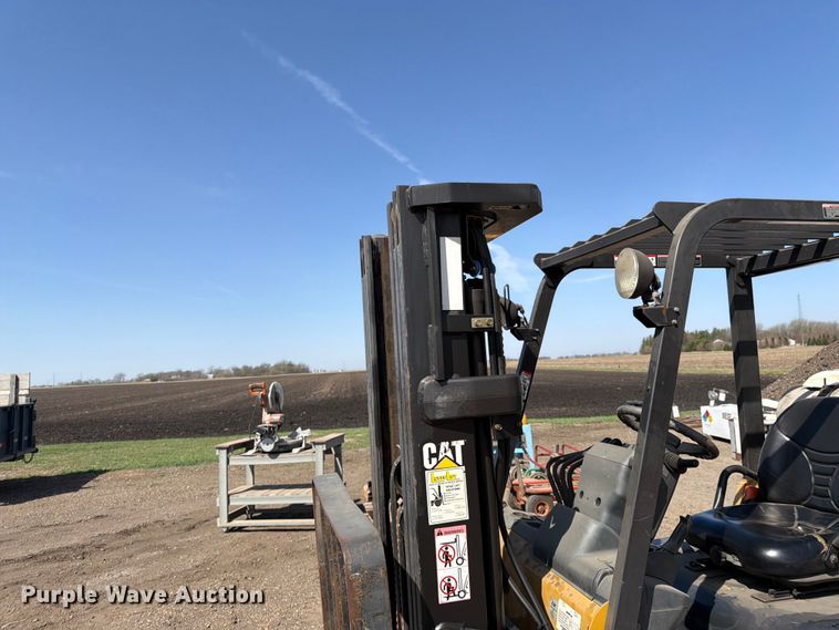 image for item FK0099 Caterpillar C5000 forklift