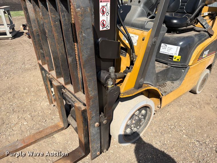 image for item FK0099 Caterpillar C5000 forklift