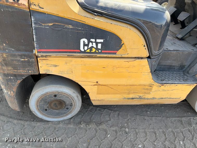 image for item FK0099 Caterpillar C5000 forklift