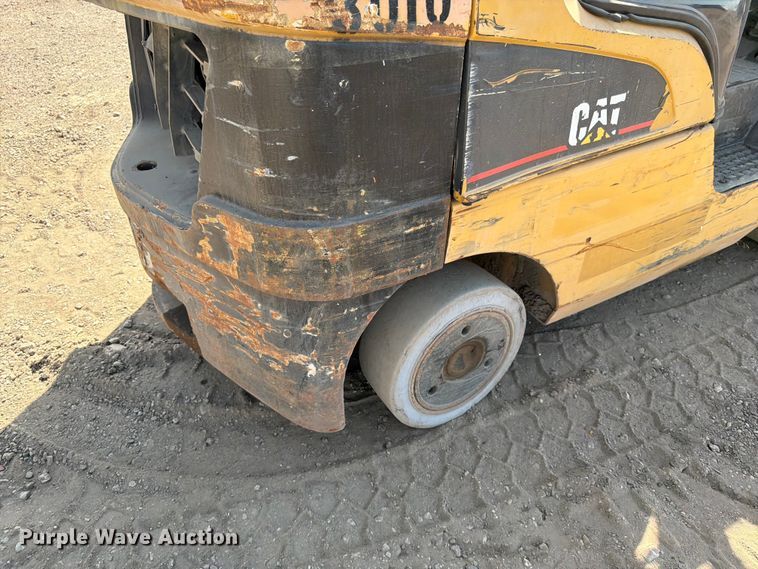 image for item FK0099 Caterpillar C5000 forklift