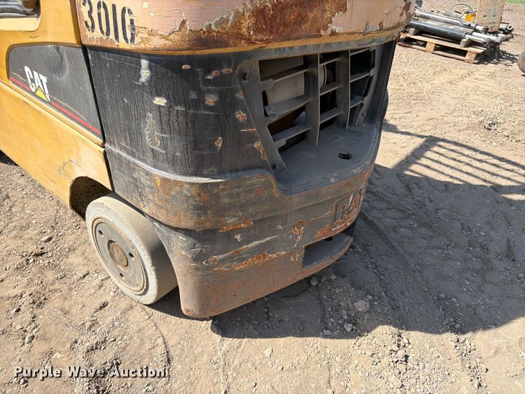 image for item FK0099 Caterpillar C5000 forklift