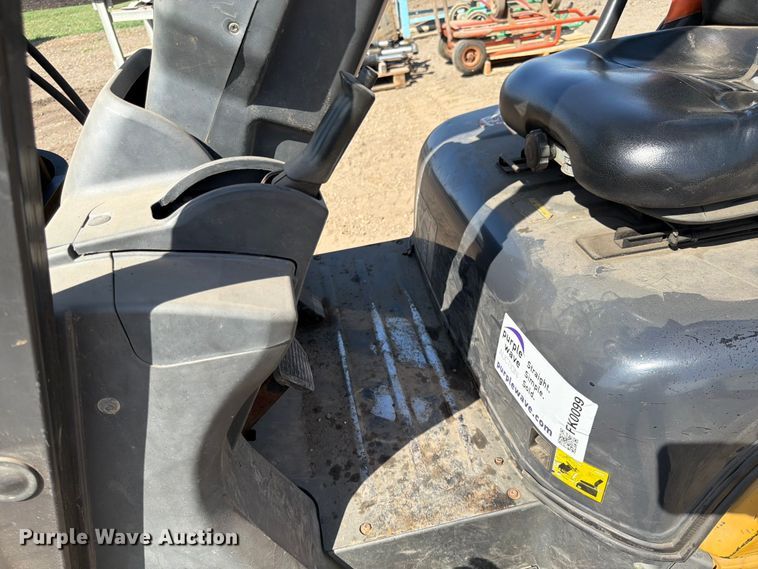 image for item FK0099 Caterpillar C5000 forklift