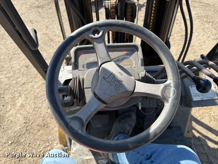 image for item FK0099 Caterpillar C5000 forklift