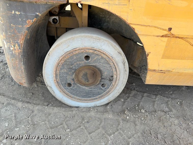 image for item FK0099 Caterpillar C5000 forklift