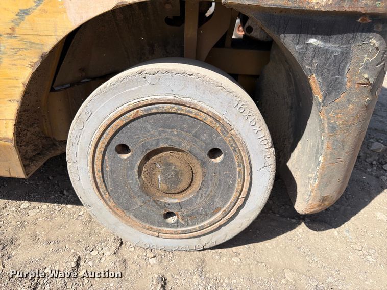 image for item FK0099 Caterpillar C5000 forklift