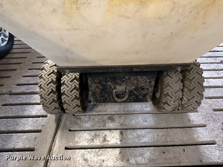 image for item FK0102 Indy IE-B-16 concrete buggy