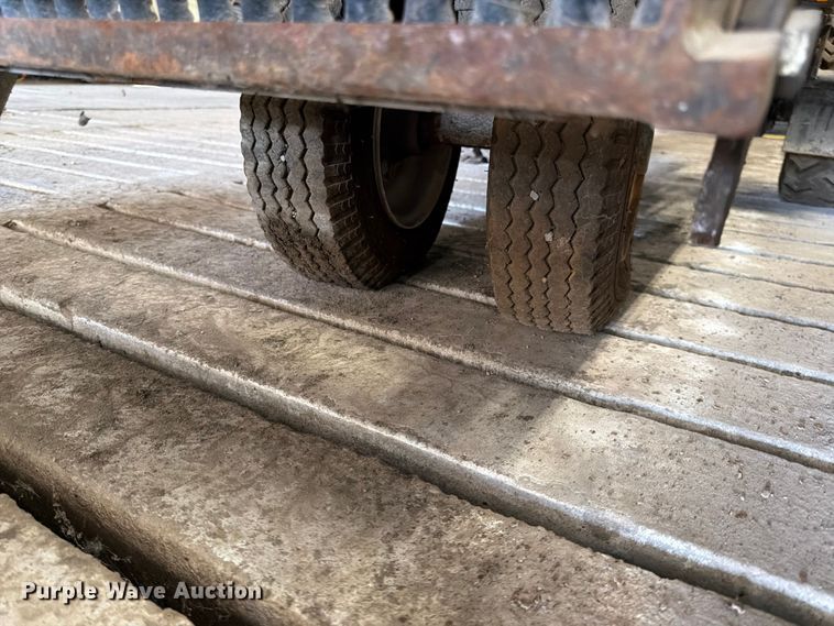 image for item FK0102 Indy IE-B-16 concrete buggy