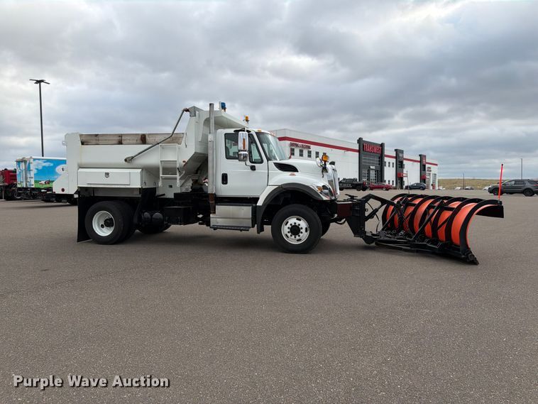 image for item FK0105 2018 International 7400 dump truck