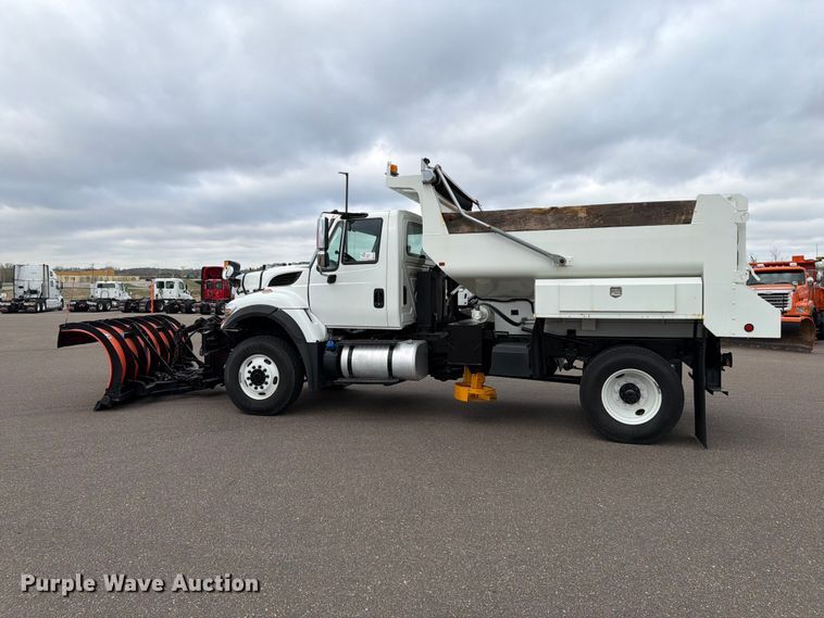 image for item FK0105 2018 International 7400 dump truck