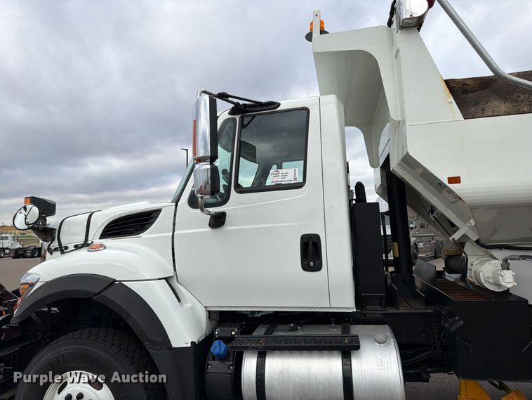 image for item FK0105 2018 International 7400 dump truck