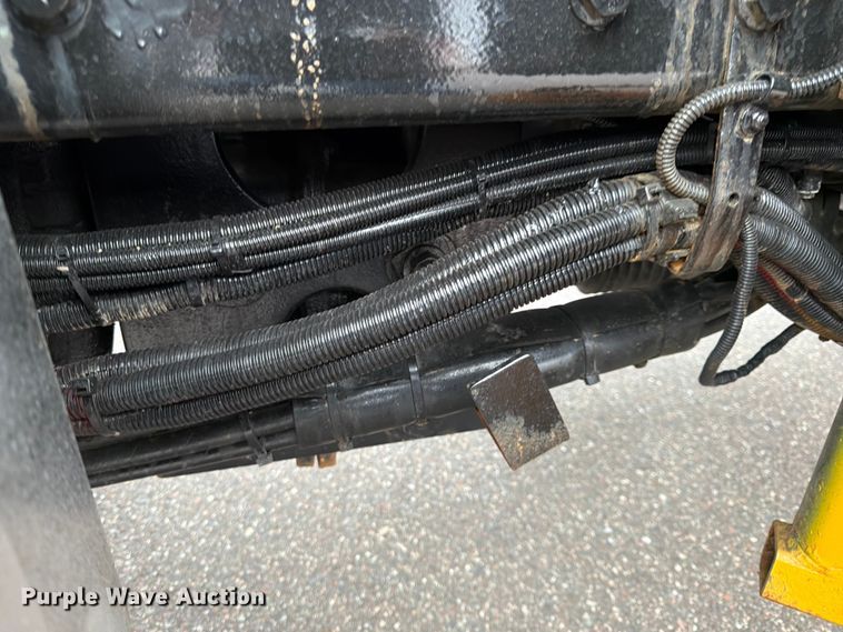 image for item FK0105 2018 International 7400 dump truck