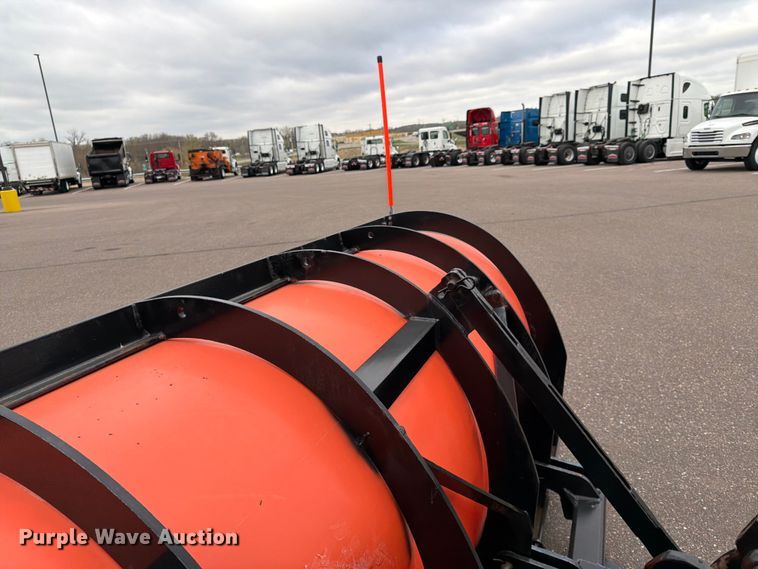 image for item FK0105 2018 International 7400 dump truck