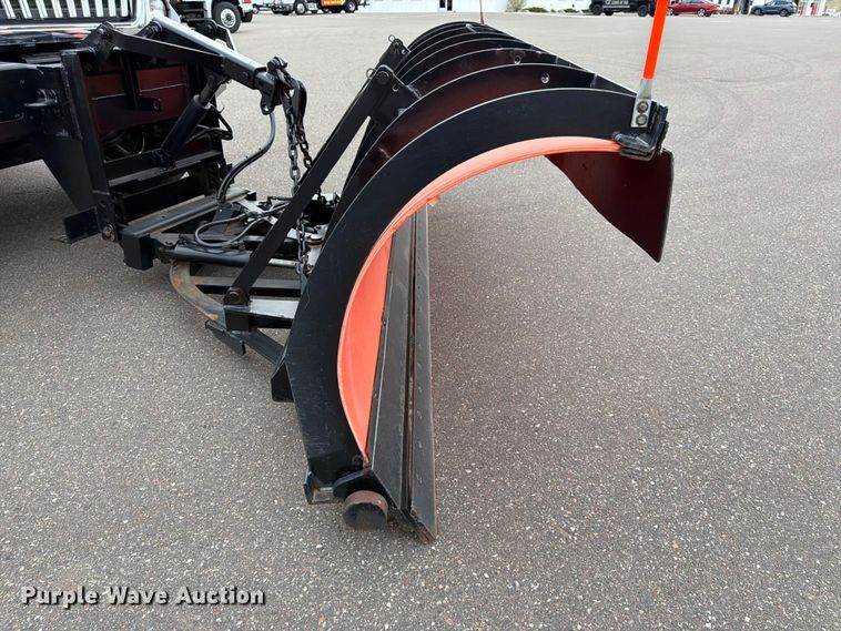 image for item FK0105 2018 International 7400 dump truck