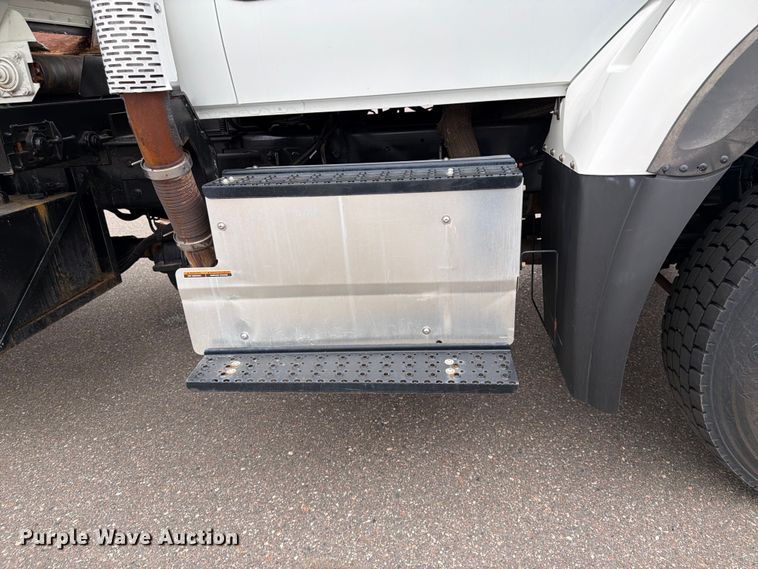 image for item FK0105 2018 International 7400 dump truck