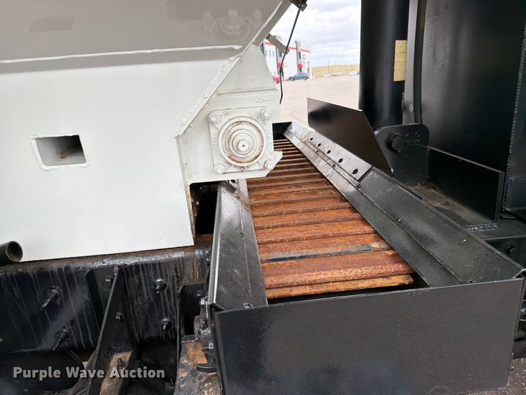 image for item FK0105 2018 International 7400 dump truck