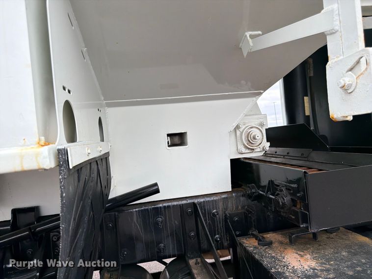 image for item FK0105 2018 International 7400 dump truck