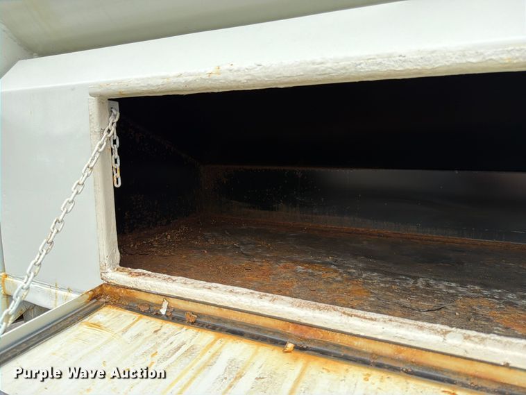 image for item FK0105 2018 International 7400 dump truck