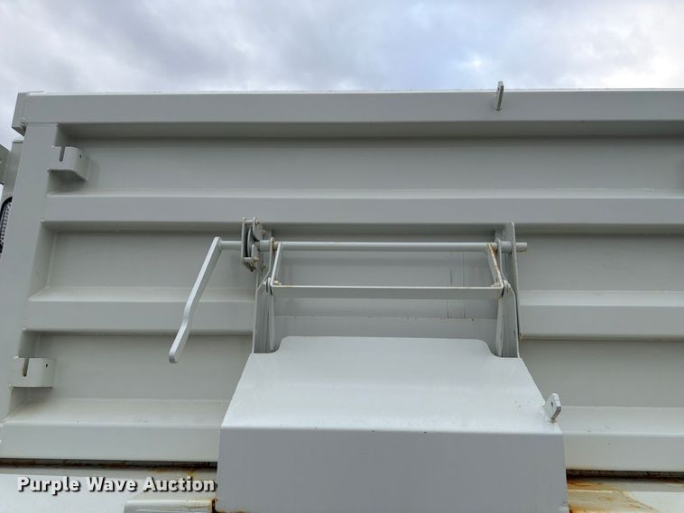 image for item FK0105 2018 International 7400 dump truck