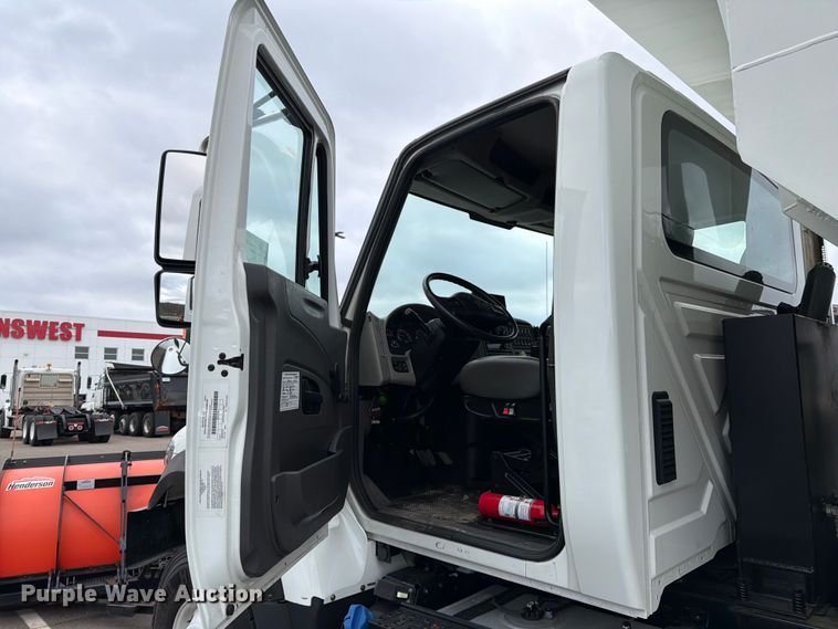 image for item FK0105 2018 International 7400 dump truck