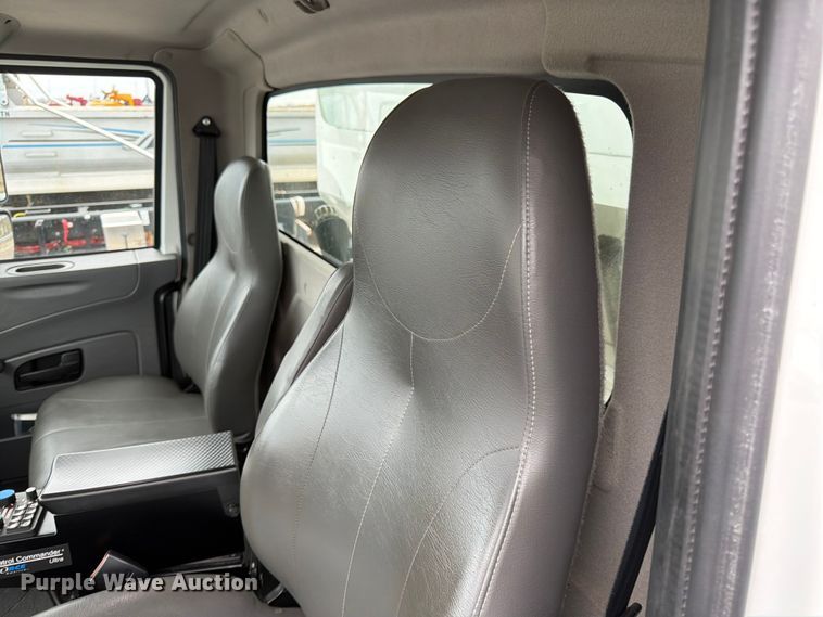 image for item FK0105 2018 International 7400 dump truck