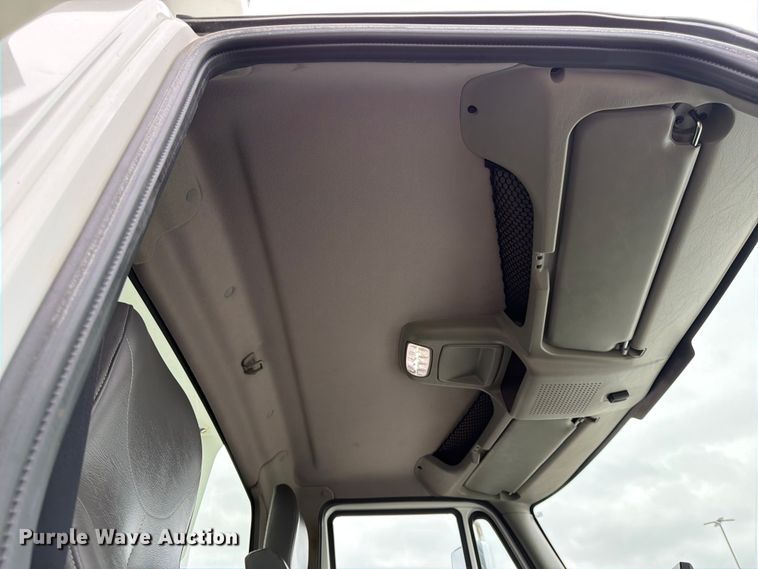 image for item FK0105 2018 International 7400 dump truck