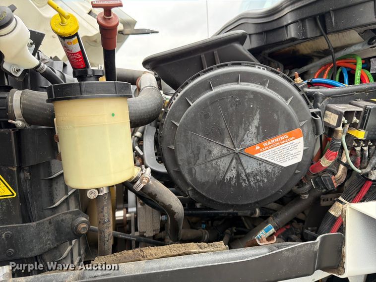 image for item FK0105 2018 International 7400 dump truck