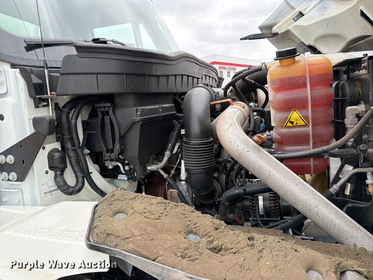 image for item FK0105 2018 International 7400 dump truck