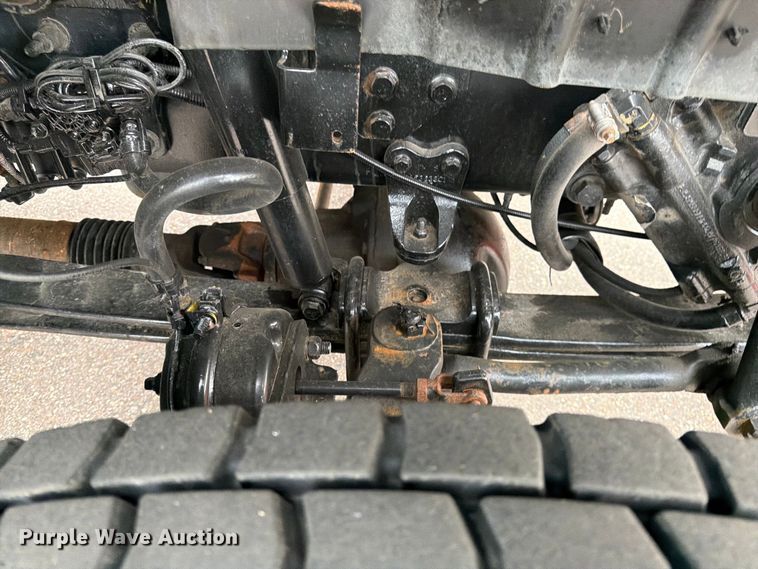 image for item FK0105 2018 International 7400 dump truck