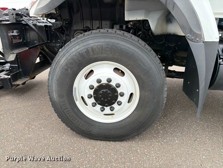 image for item FK0105 2018 International 7400 dump truck