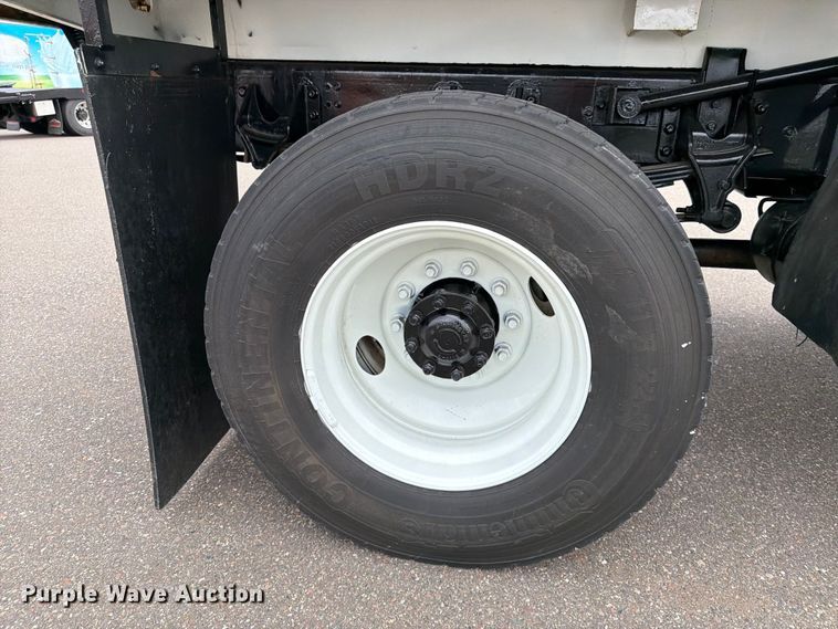 image for item FK0105 2018 International 7400 dump truck