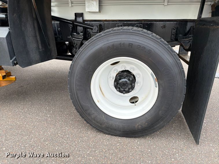 image for item FK0105 2018 International 7400 dump truck