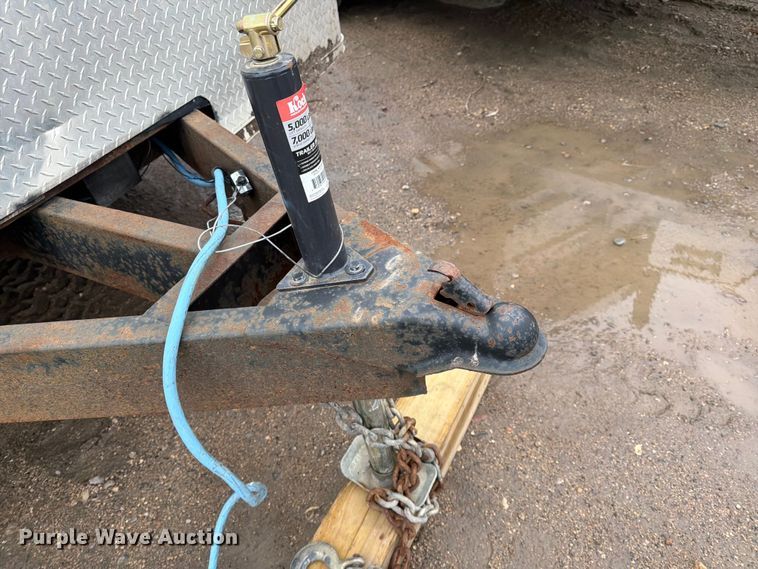 image for item FK0115 2012 United Expressline Enclosed cargo trailer enclosed cargo trailer