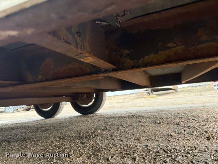 image for item FK0115 2012 United Expressline Enclosed cargo trailer enclosed cargo trailer