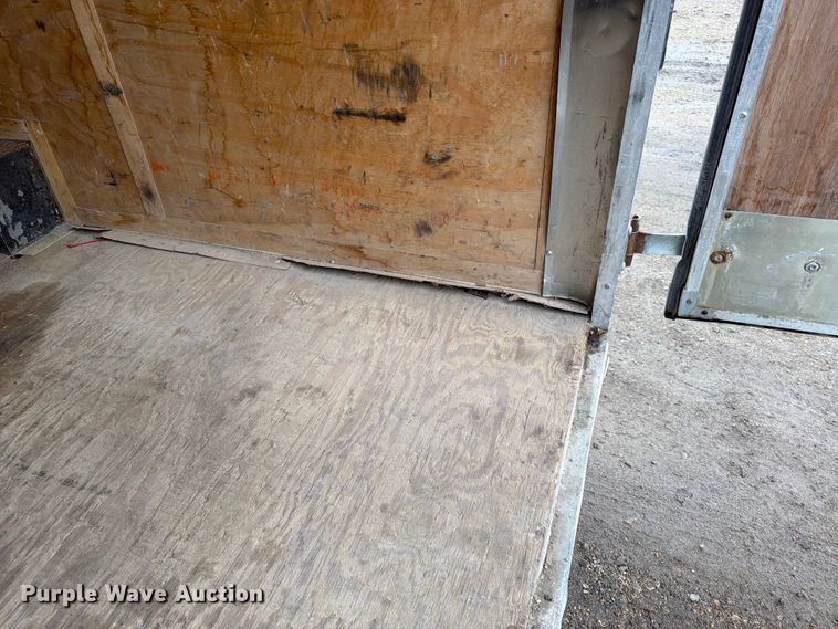 image for item FK0115 2012 United Expressline Enclosed cargo trailer enclosed cargo trailer