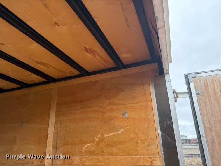 image for item FK0115 2012 United Expressline Enclosed cargo trailer enclosed cargo trailer