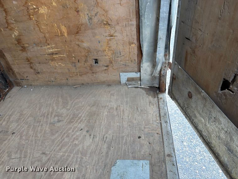 image for item FK0116 2011 United Expressline enclosed cargo trailer