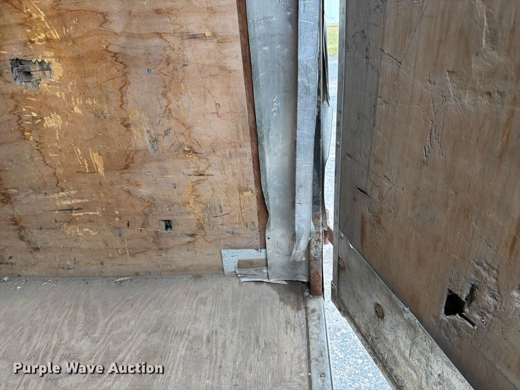 image for item FK0116 2011 United Expressline enclosed cargo trailer