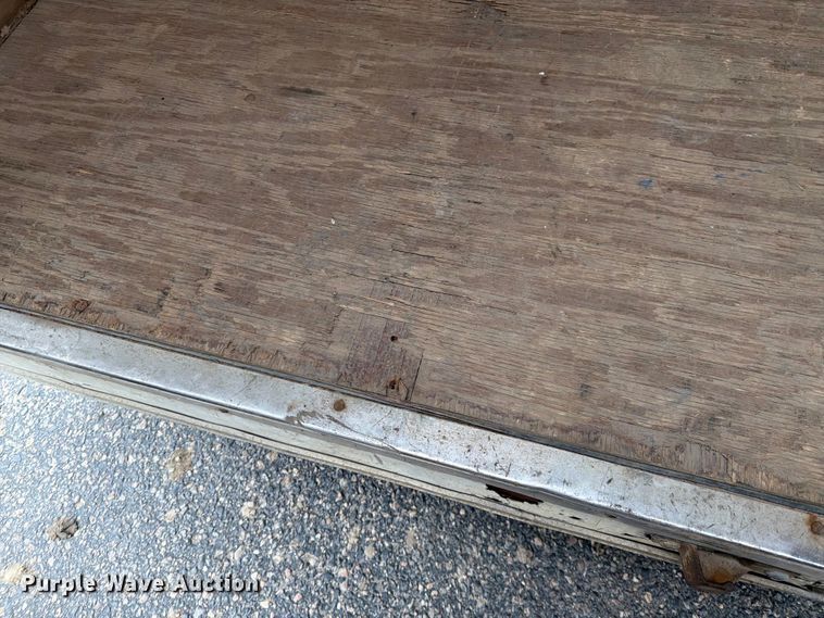 image for item FK0116 2011 United Expressline enclosed cargo trailer
