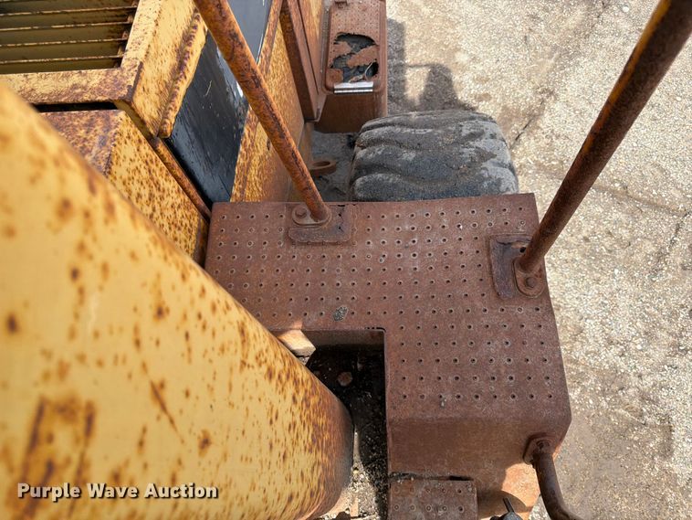 image for item FK0124 1986 Caterpillar 950B wheel loader