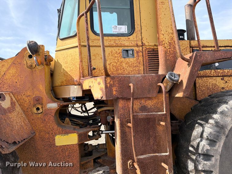 image for item FK0124 1986 Caterpillar 950B wheel loader