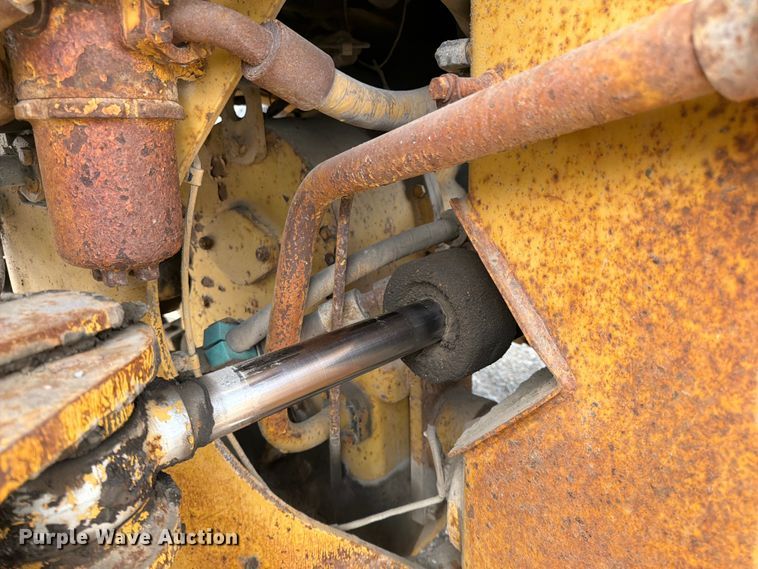 image for item FK0124 1986 Caterpillar 950B wheel loader