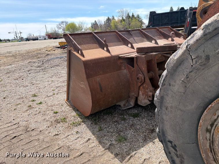 image for item FK0124 1986 Caterpillar 950B wheel loader